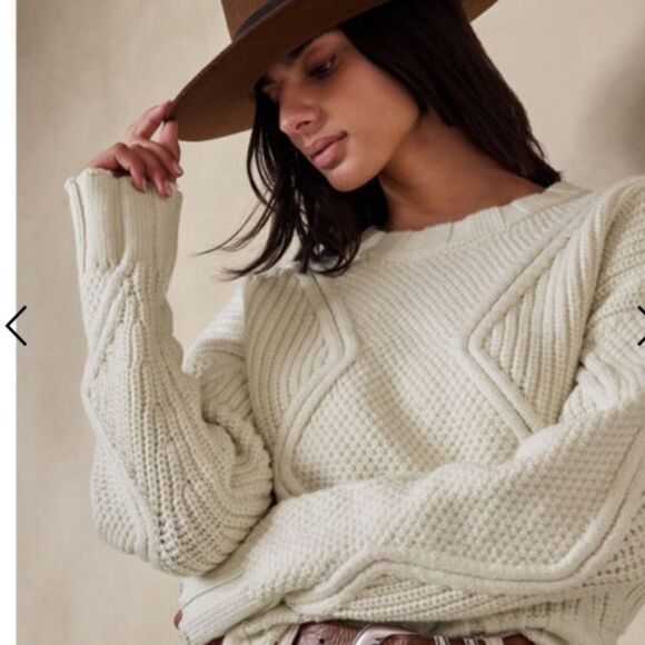 NWT Banana Republic Tavati Geometric Cropped Sweater. Size Large Navy - Picture 2 of 7